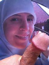 Hijab Slut Images FemaleCelebrity