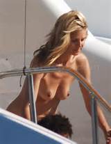 Heidi Klum topless on vacation - Heidi Klum/heidi-klum-topless-bikini ...