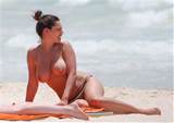 Kelly Brook? Cancun? Topless? Oh, yes!