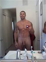 Hot beefy MMA fighter posing nude. Image 2