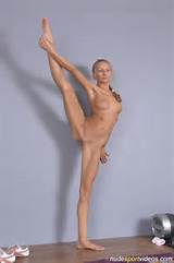 Nude yoga pics