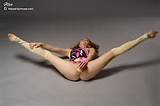 gymnastic videos! Watch how our models perform various gymnastic ...