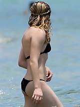 Chloe-Grace-Moretz-in-a-Black-String-Bikini-in-Miami-07-900x1200.jpg