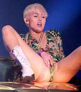Miley Cyrus Bangerz Tour (GRAPHIC PHOTO Warning)
